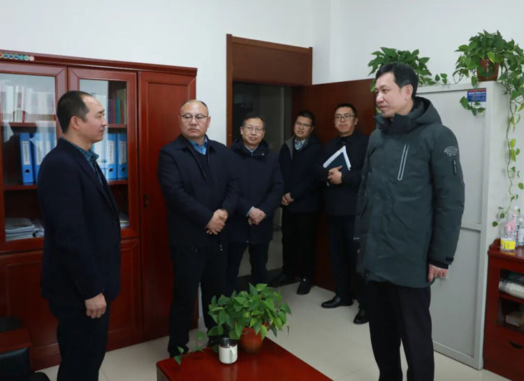 1766318018820229.jpg 640.jpg